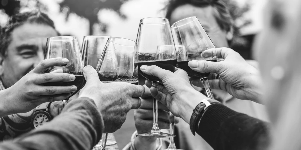 Guía de cinco sencillos pasos para acertar con el vino