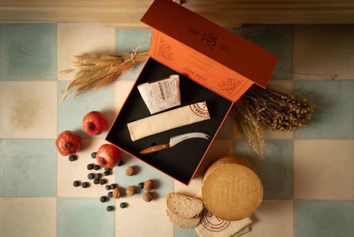 Estuche 125 aniversario - Queso, Cuchillo quesero Arcos y Paño de conservación - Imagen 4